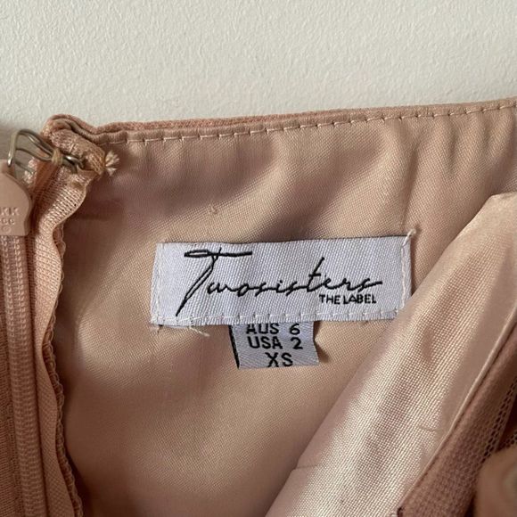 TWO SISTERS SASKIA HIGH LOW DRESS EMBROIDERY ROSE Sz XS/2 - Picture 14 of 16